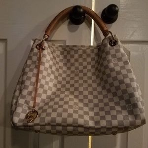 Louis Vuitton Artsy Mm with Dustbag White Damier